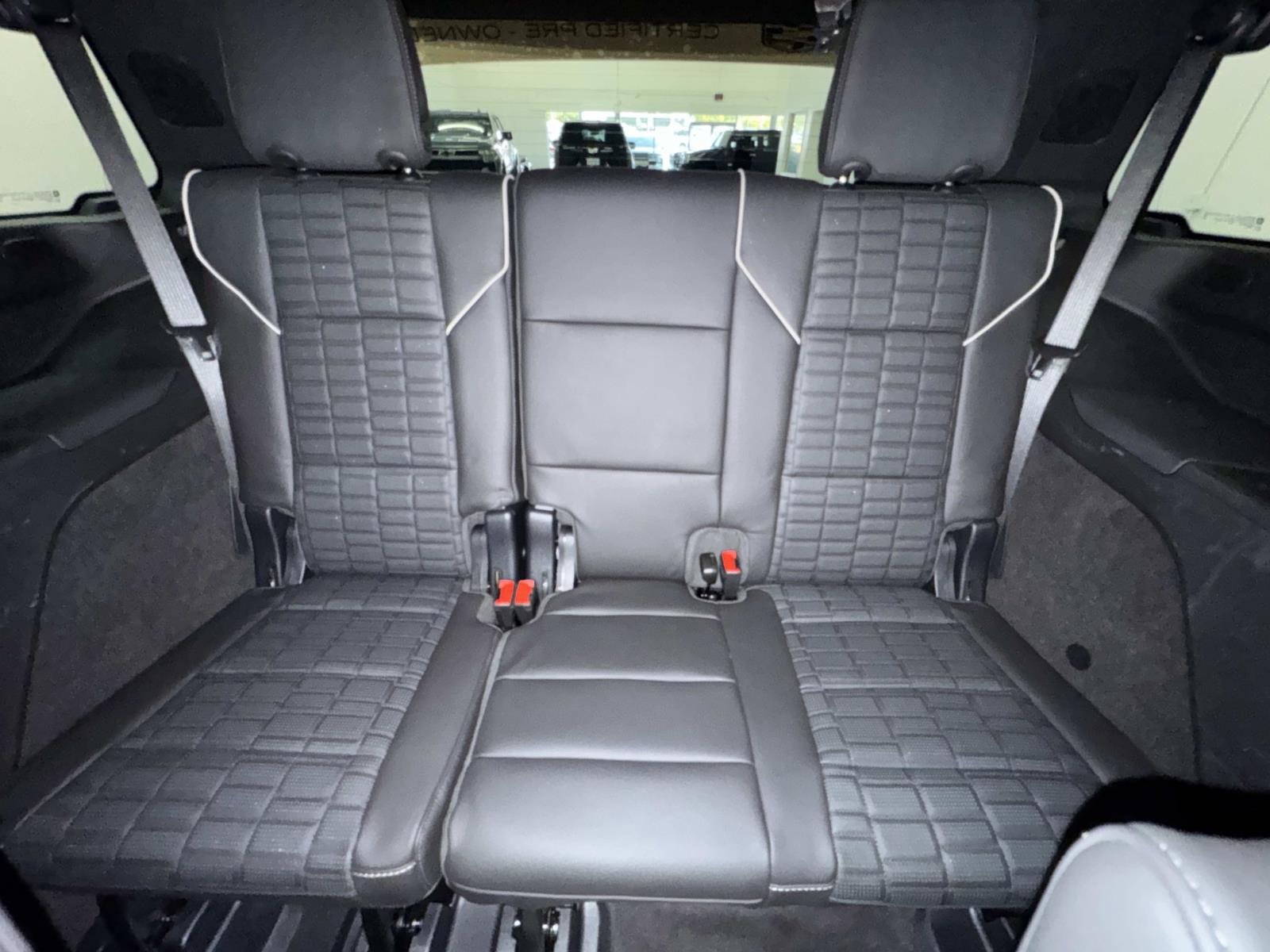 Certified Used 2025 Crystal White Tricoat Cadillac Escalade-V image 13