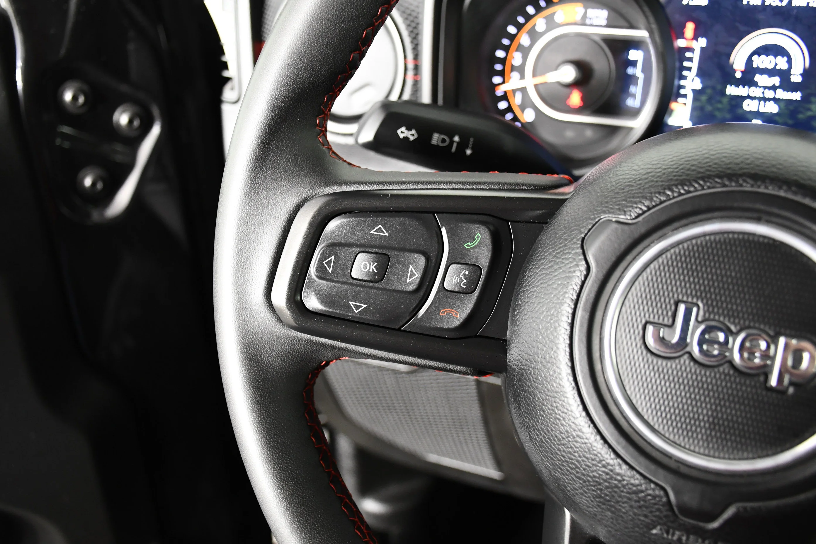 Used 2025 Black Clearcoat Jeep Rubicon image 14
