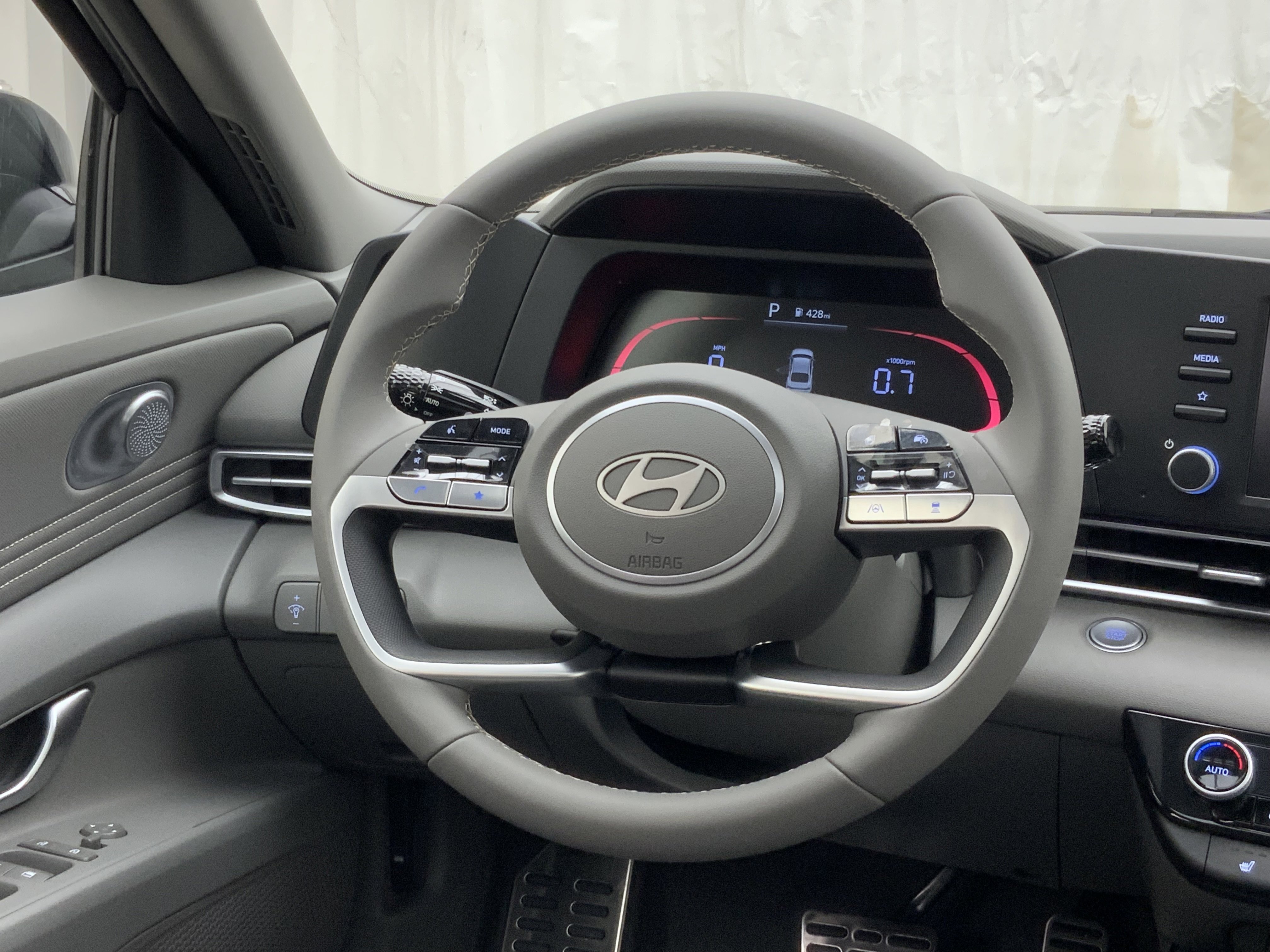 New 2026 Amazon Gray Hyundai SEL Sport Premium image 9