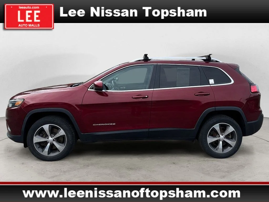 Used 2019 Velvet Red Pearlcoat Jeep Limited image 2