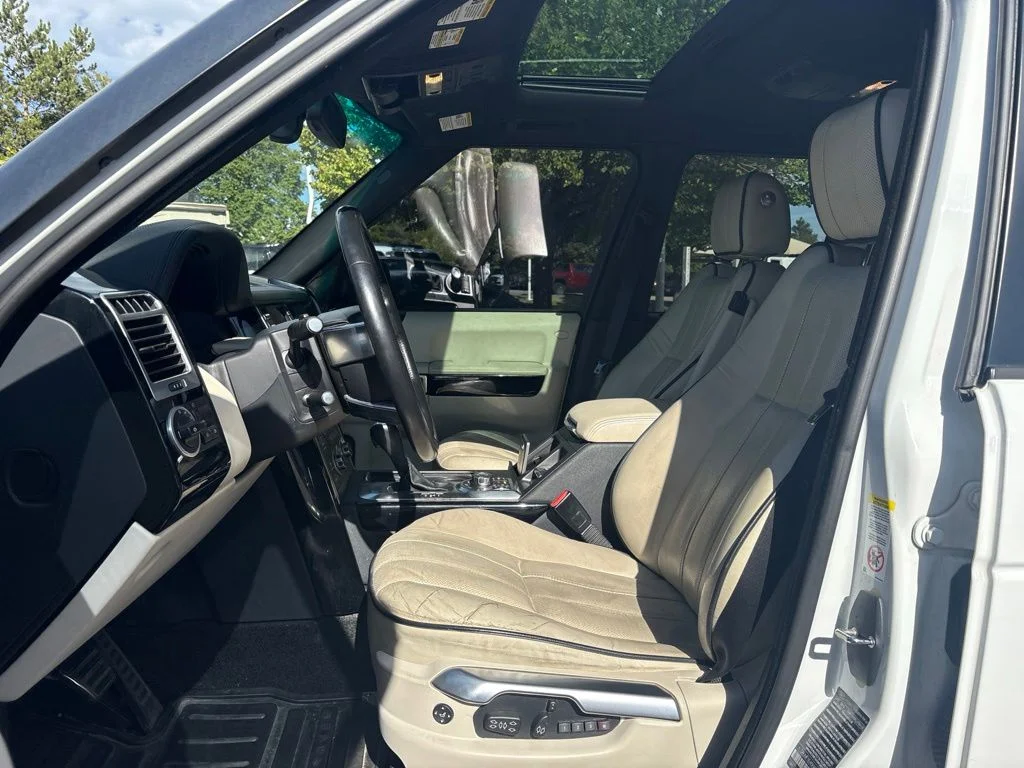 Used 2011  Land Rover Supercharged image 10