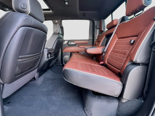 2026 GMC Sierra 2500HD Denali Ultimate - Photo 17