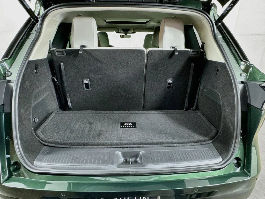 Certified Used 2027 Green INFINITI LUXE image 35