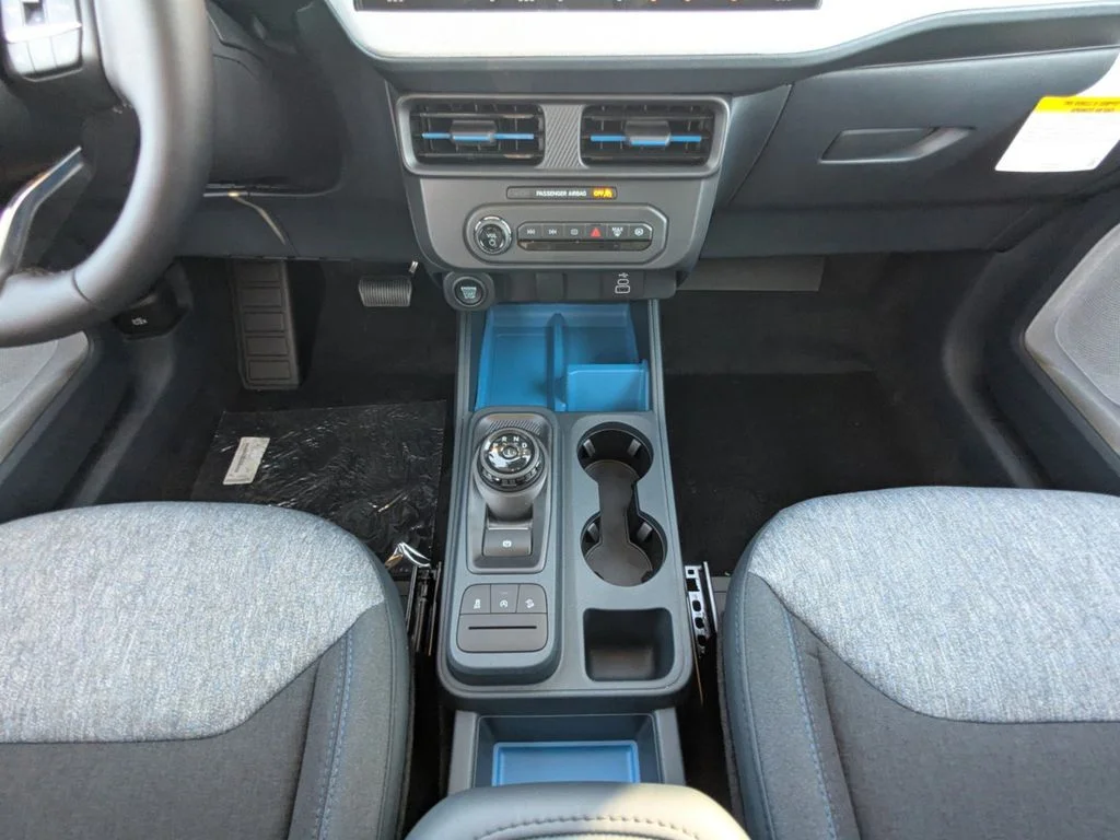 New 2025 Azure Gray Metallic Tri-Coat Ford XLT image 19