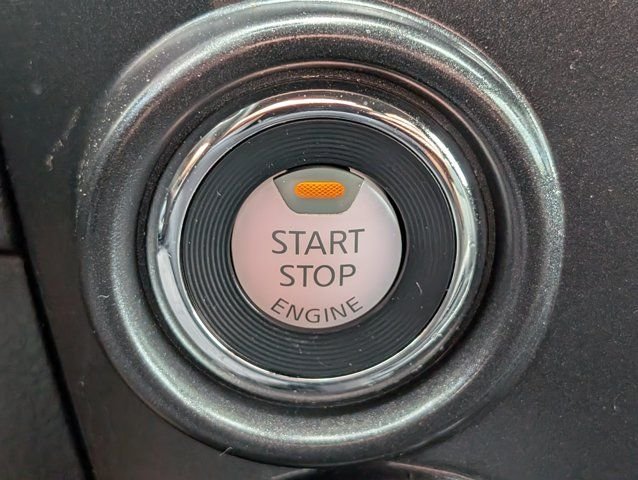 Used 2024  Nissan PRO-4X image 27