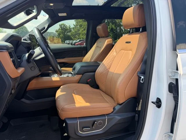Used 2024 White Ford Platinum image 11