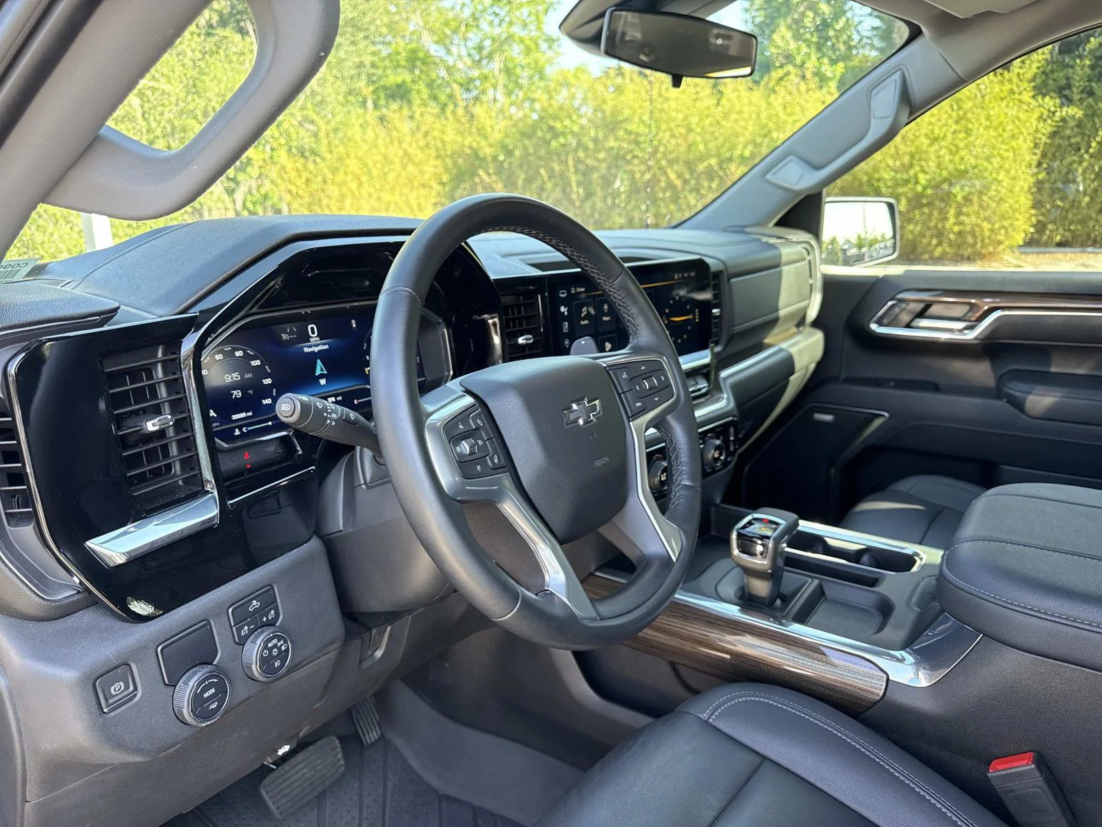 Used 2023 Black Chevrolet RST image 20