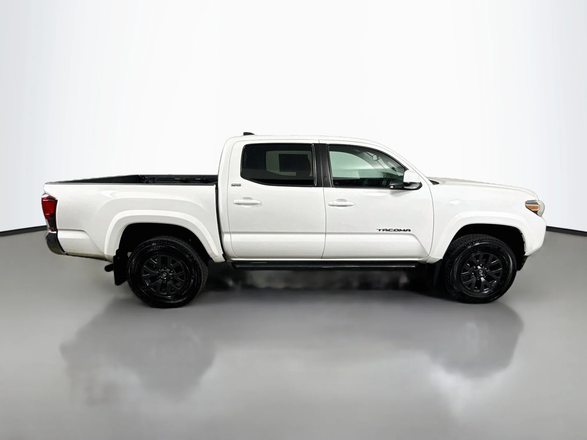 Certified Used 2023 Ice Cap Toyota SR5 image 8