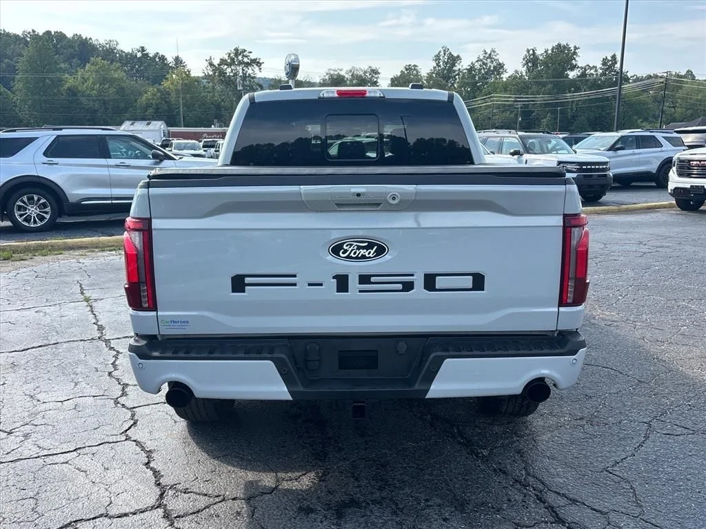 Used 2024 Avalanche Ford Lariat image 6