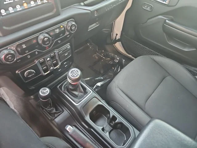 Used 2021 White Jeep Unlimited Sport Altitude image 24
