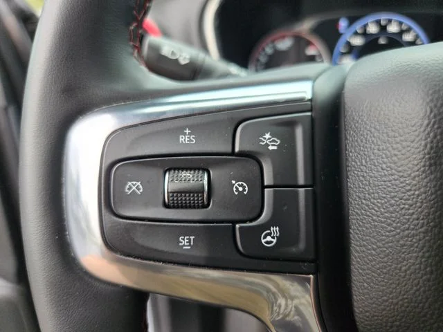 Used 2025 Gray Chevrolet RS image 34