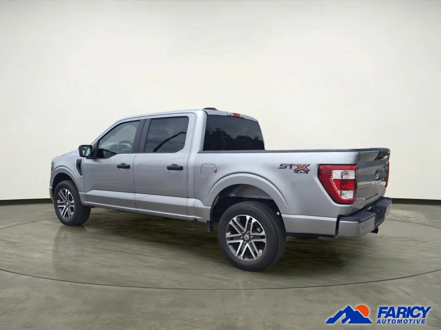 Used 2023 Iconic Silver Ford XL image 3