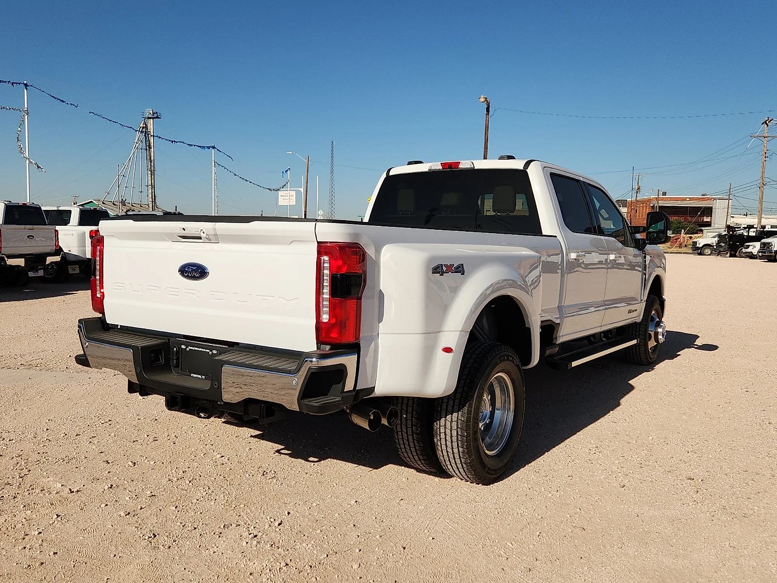 New 2026 Oxford White Ford Lariat image 7