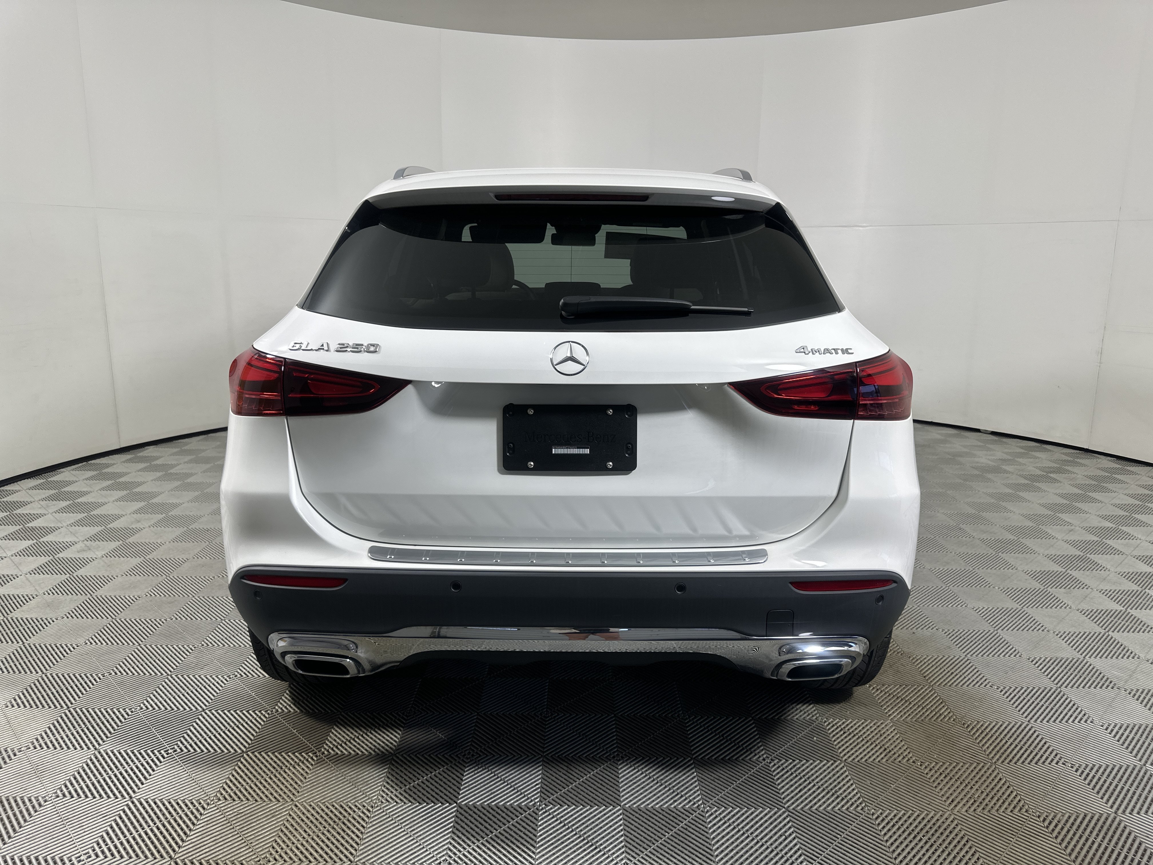 New 2026 POLAR WHITE Mercedes-Benz GLA 250 image 6