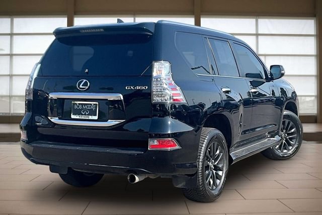 Used 2022 Black Lexus 460 image 2
