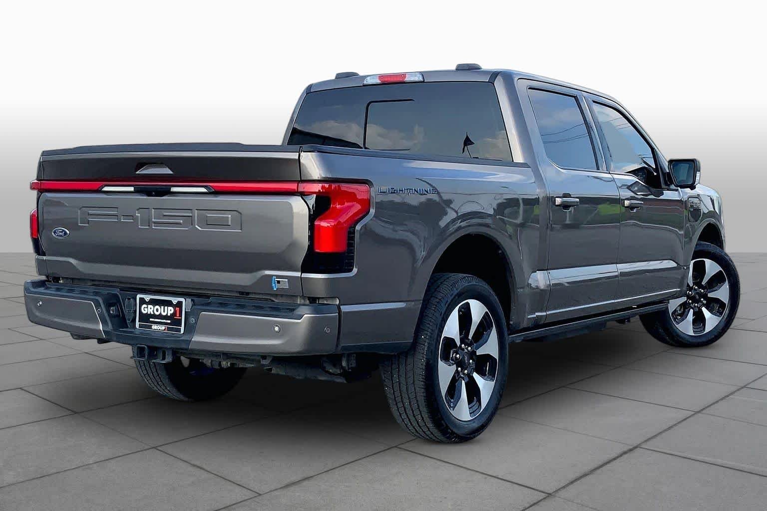 Used 2023 Stone Gray Ford Platinum image 24