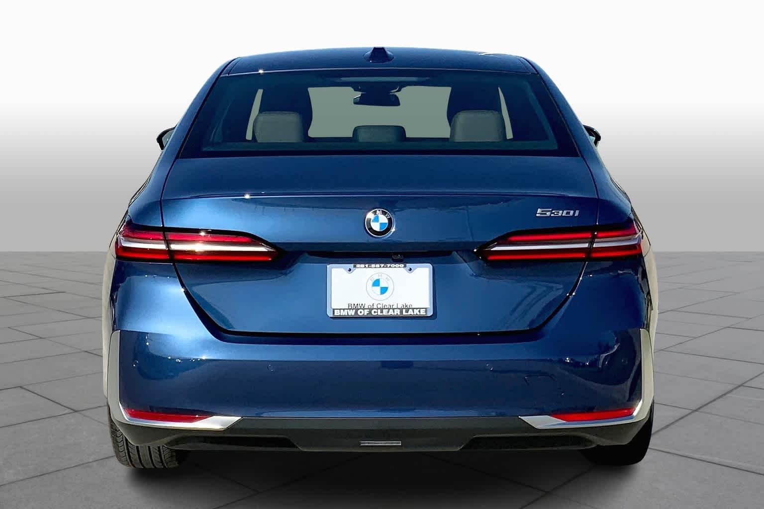 Used 2024 Phytonic Blue Metallic BMW 530i image 4