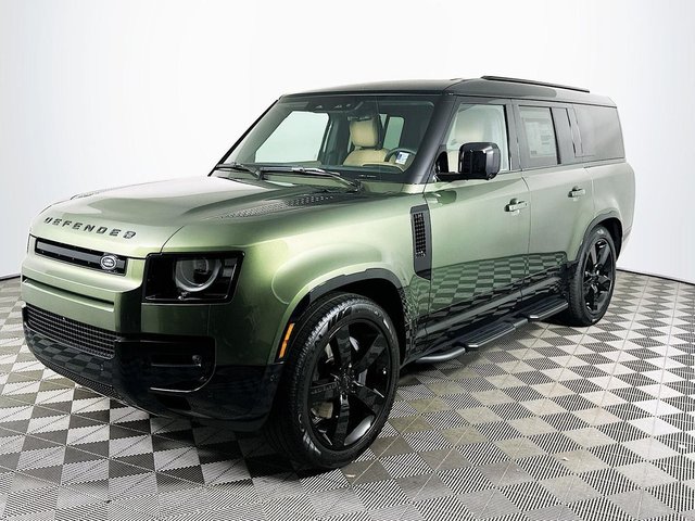 2026 Land Rover Defender 130 X-Dynamic SE