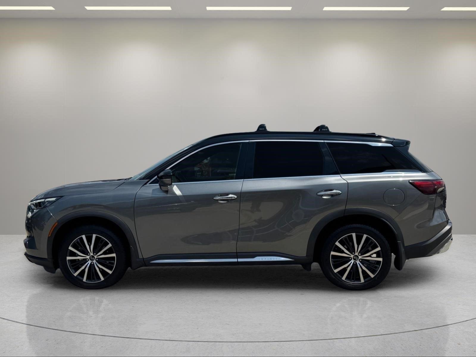 Used 2022 Graphite Shadow/Black Obsidian INFINITI AUTOGRAPH image 2