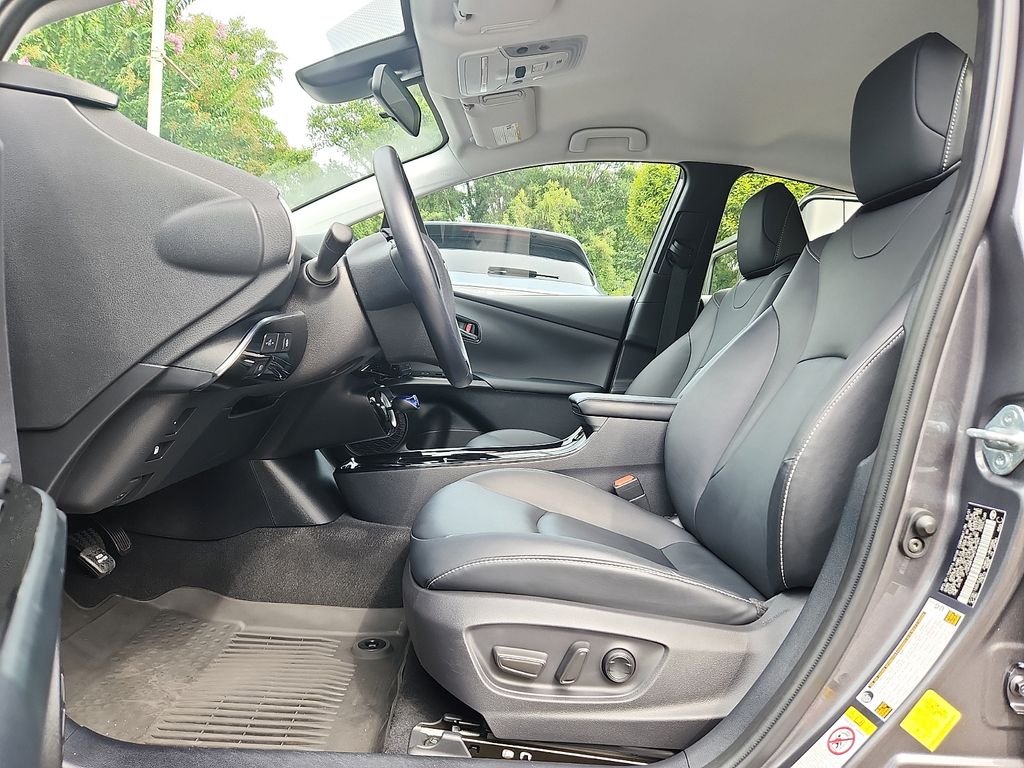 Used 2021 Magnetic Gray Metallic Toyota XLE image 13