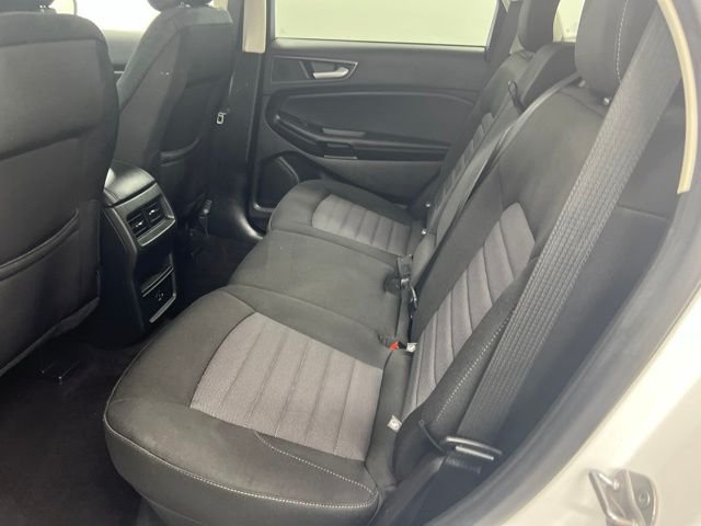 Used 2022 White Ford SE image 11