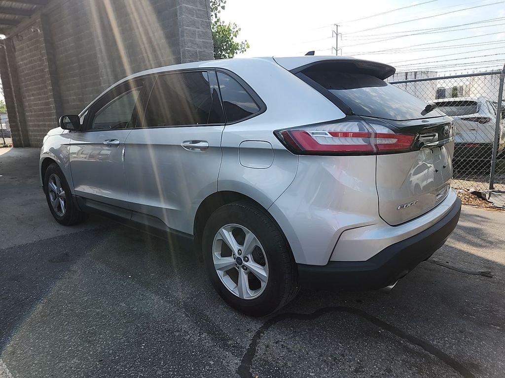 Used 2019 Silver Ford SE image 6