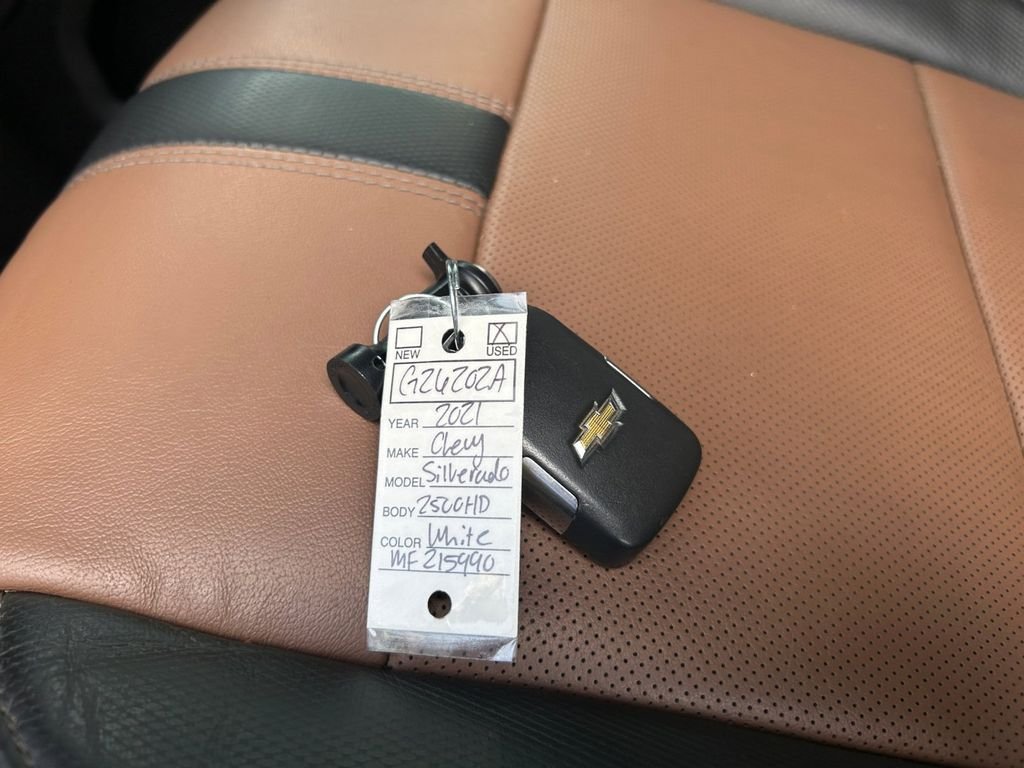 Used 2021 Beige Chevrolet High Country image 34