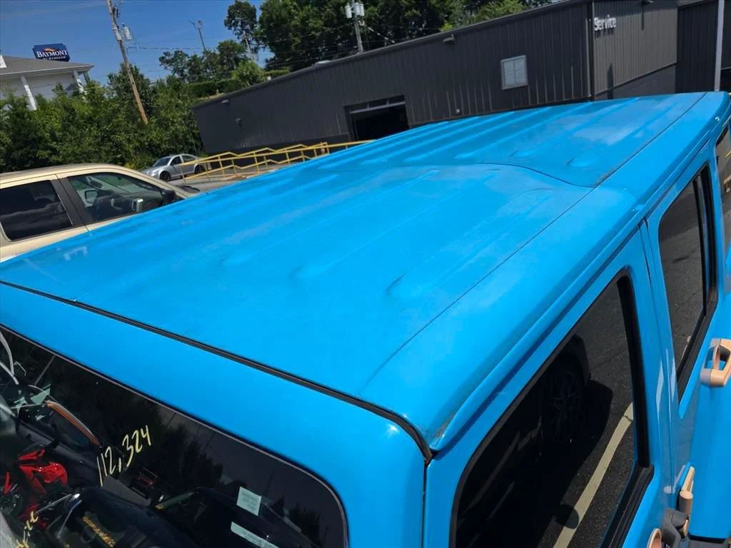 Used 2017 Blue Jeep Unlimited Sahara image 14