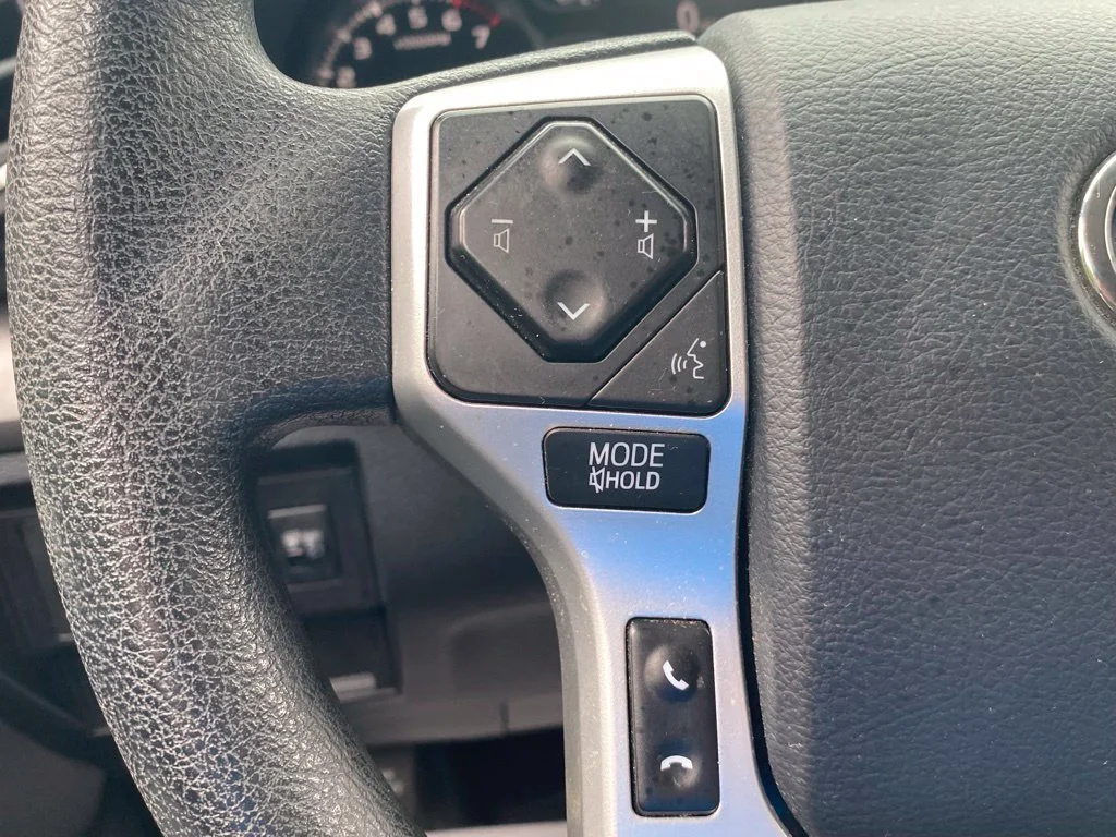 Used 2018 Gray Toyota SR5 image 26