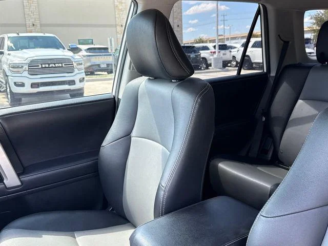 Certified Used 2020 ICE CAP Toyota SR5 Premium image 14