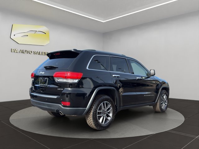 Used 2019 Diamond Black Crystal Pearlcoat Jeep Limited image 7