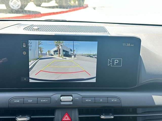 New 2026 Snow White Pearl Kia LX image 14