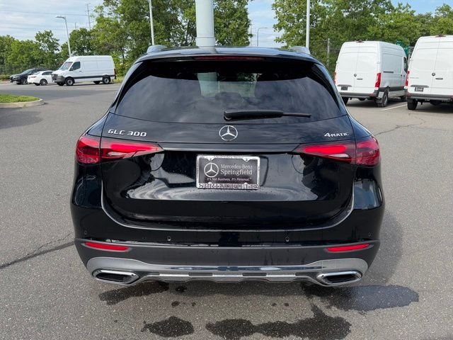 Used 2026 Black Mercedes-Benz GLC 300 image 6