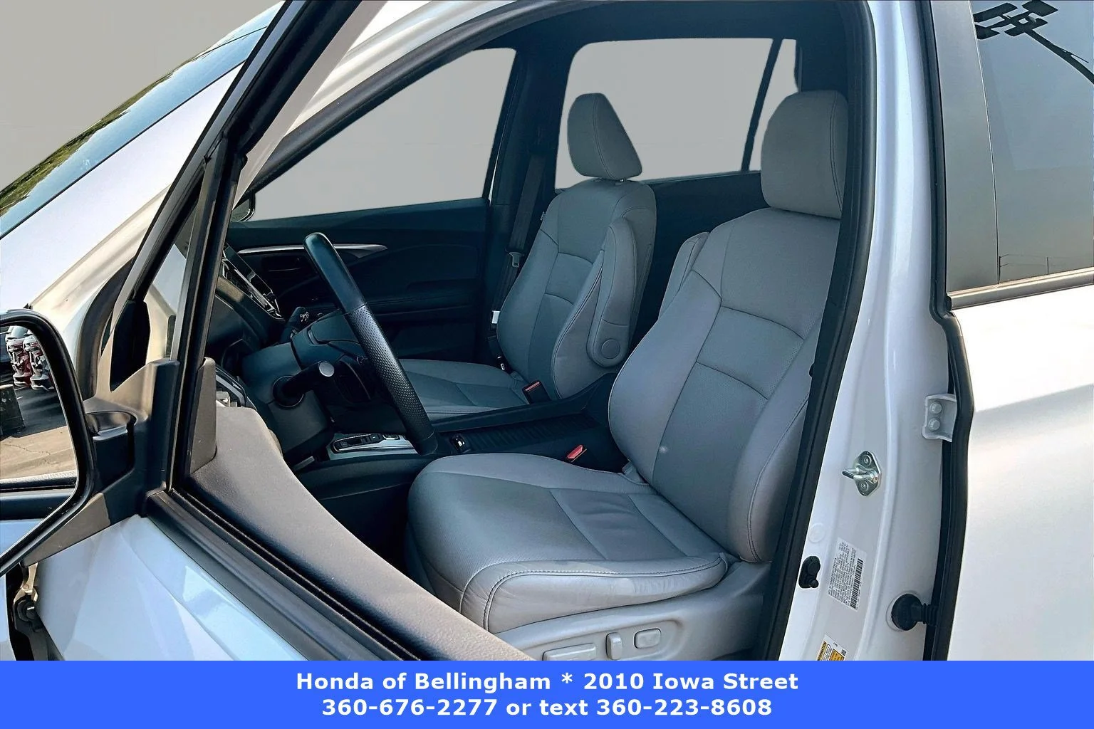 Used 2023 Platinum White Pearl Honda EX-L image 18
