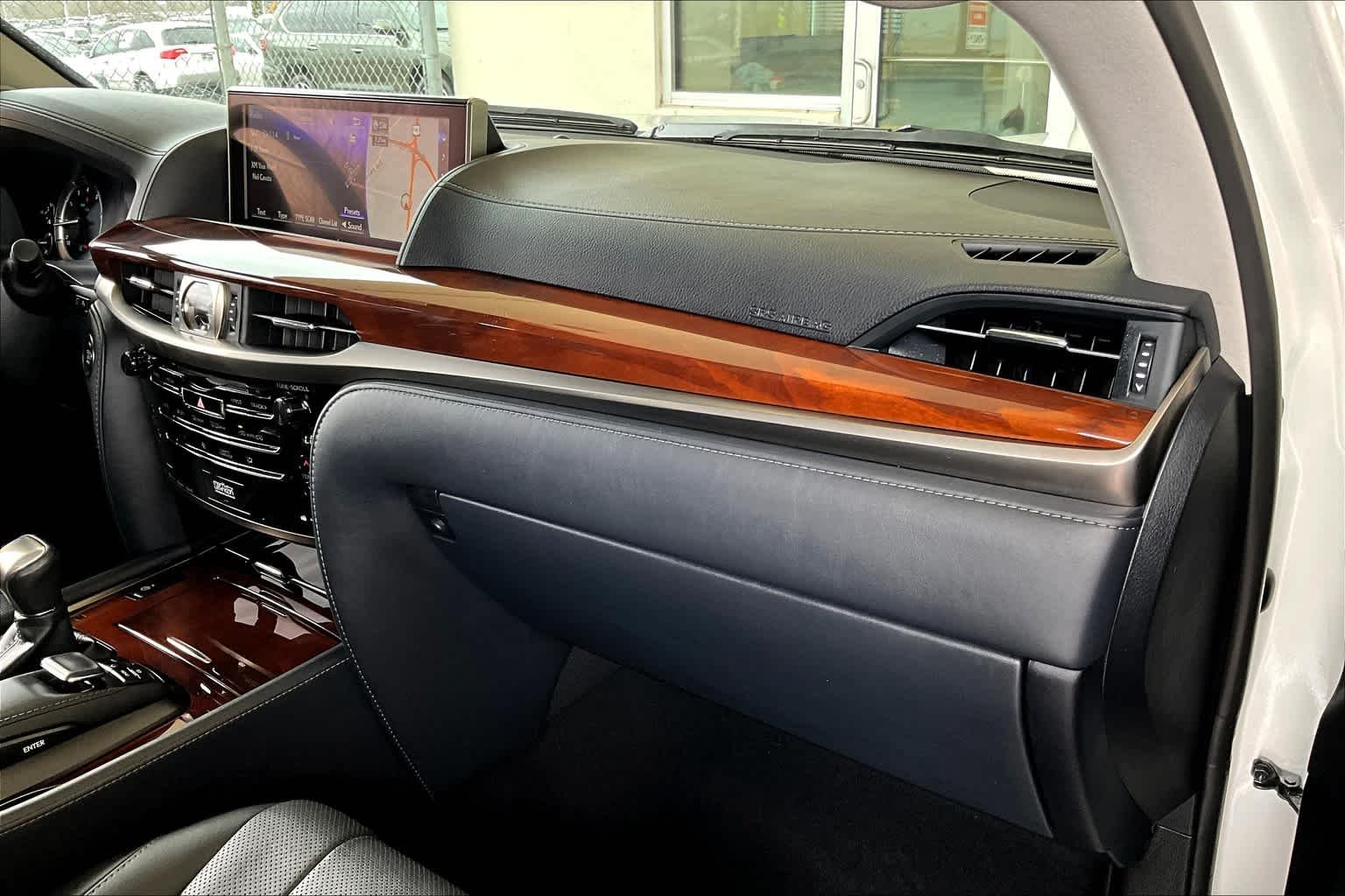 Used 2020 Eminent White Pearl Lexus  image 19