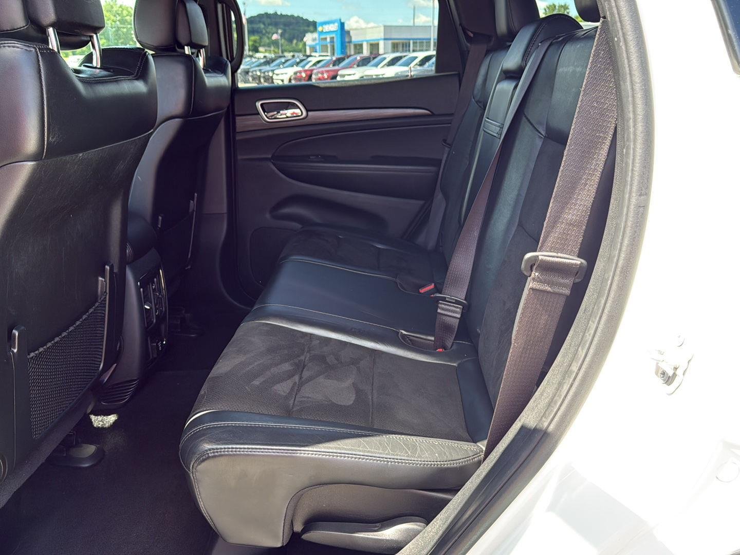 Used 2020 Bright White Clearcoat Jeep Altitude image 10