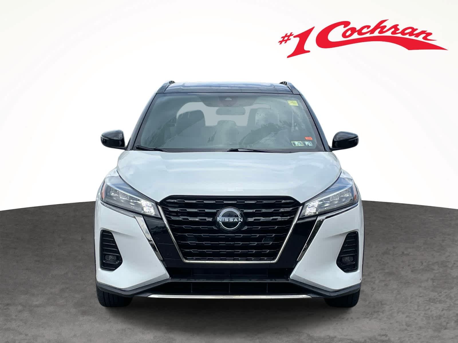 Used 2024 Aspen White Tricoat/Super Black Nissan SR image 17