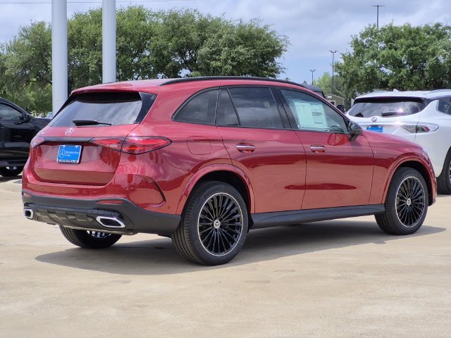 New 2026 MANUFAKTUR Patagonia Red Metallic Mercedes-Benz GLC 300 image 41