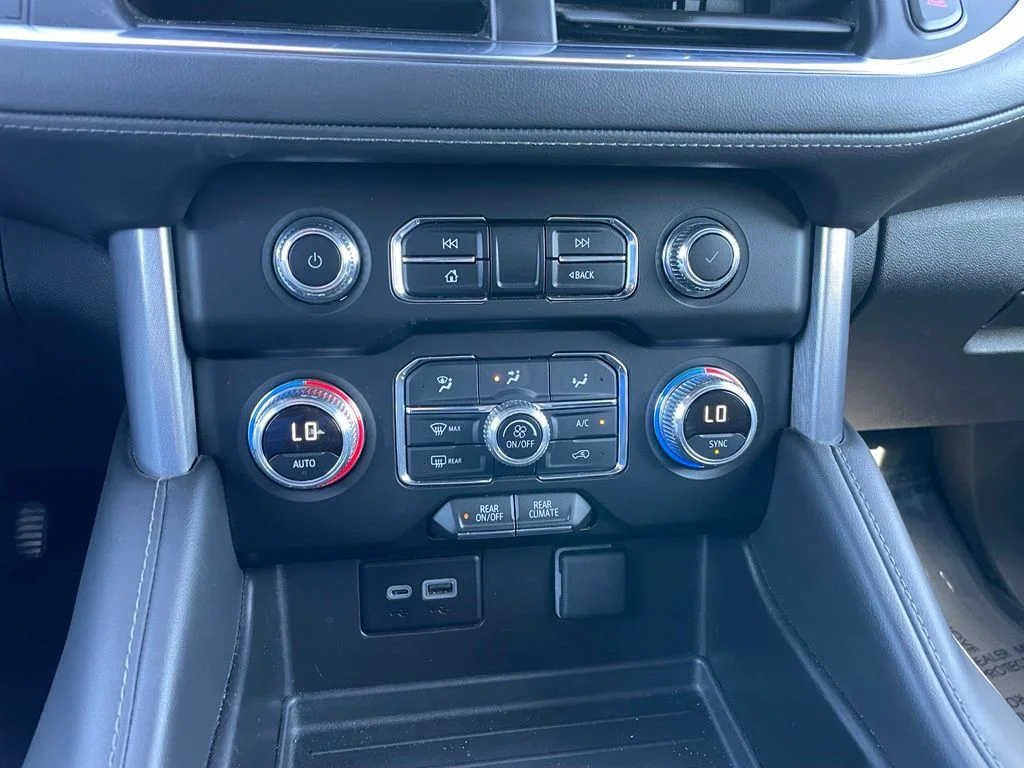 Used 2024 White GMC SLE image 13