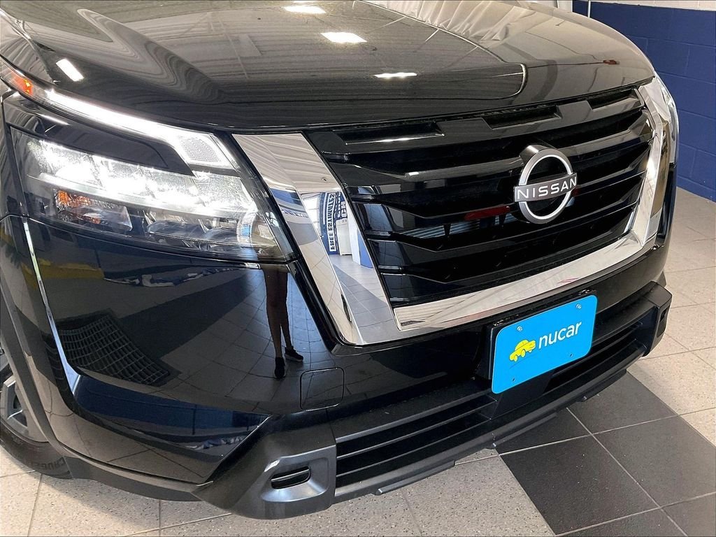 Used 2024 Black Nissan S image 31