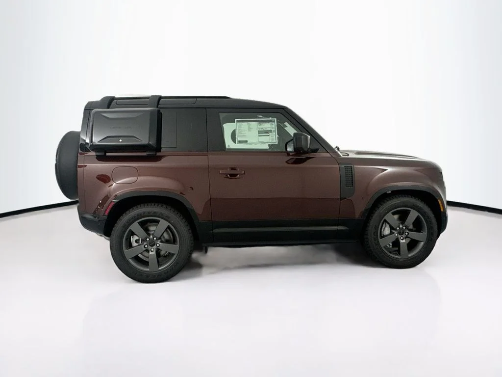 New 2026 Sedona Red Land Rover X-Dynamic SE image 4