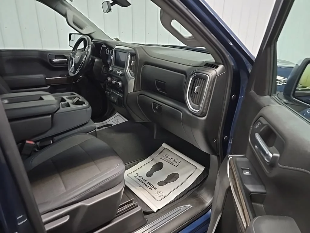 Used 2019 NORTHSKY BLUE METALLIC Chevrolet LT image 15
