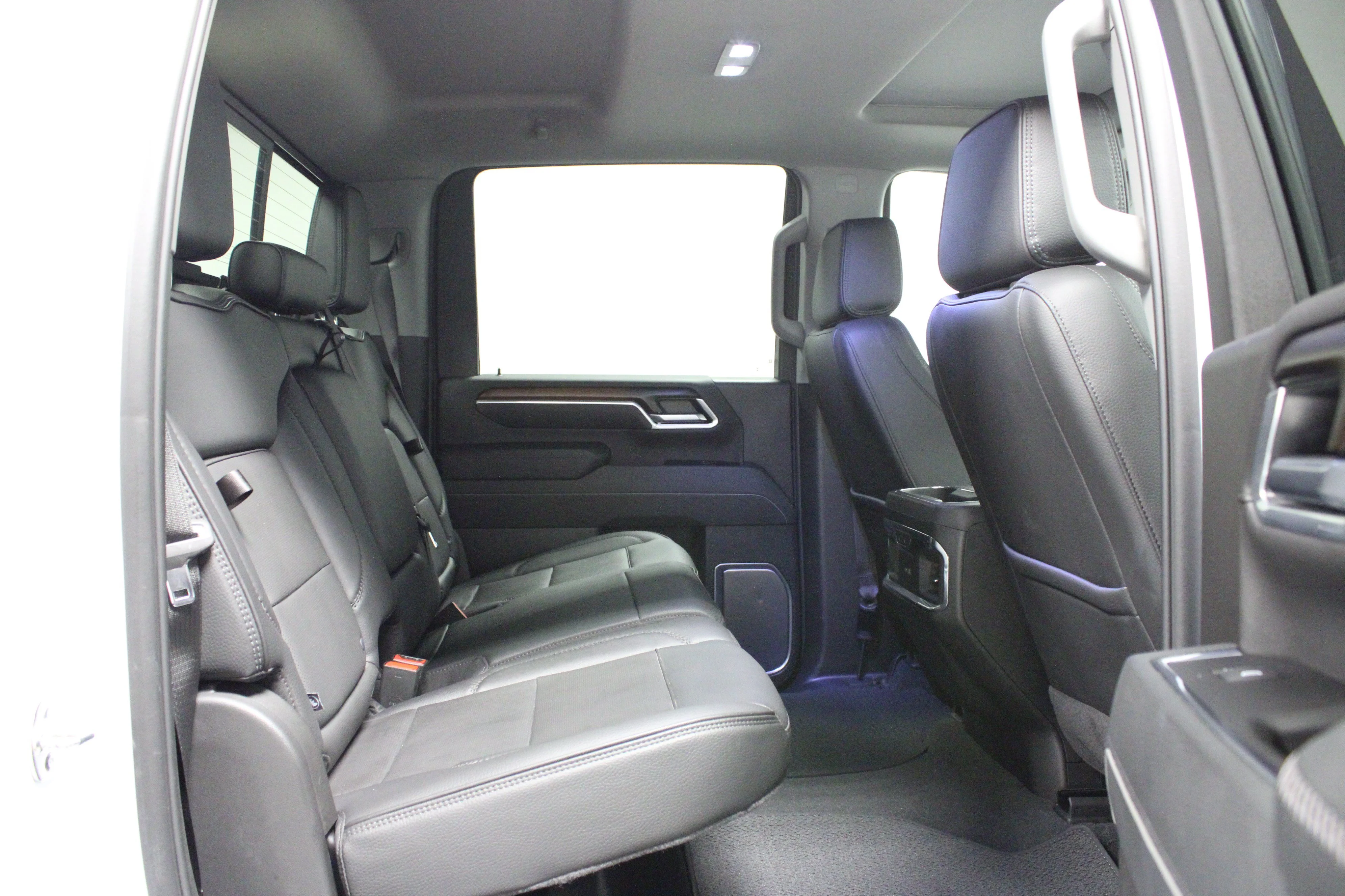 Used 2026 Glacier White Tricoat GMC Denali image 17