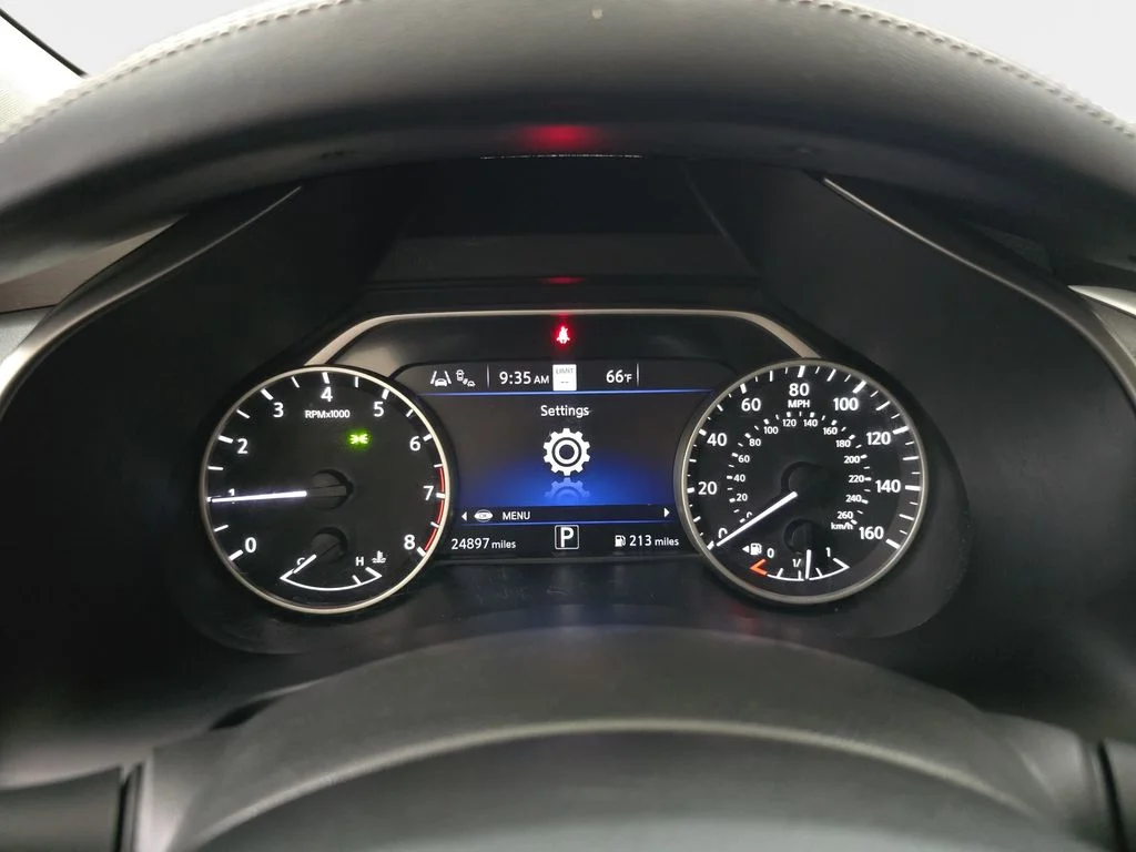 Used 2019 Brown Nissan Platinum image 22