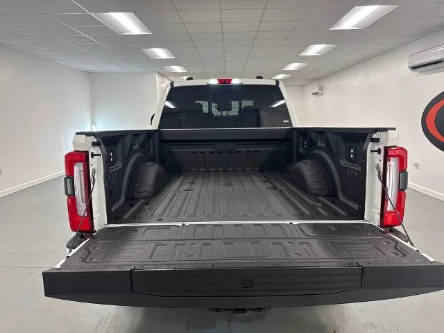 New 2026 Star White Metallic Tri-Coat Ford F-250® Platinum® image 25