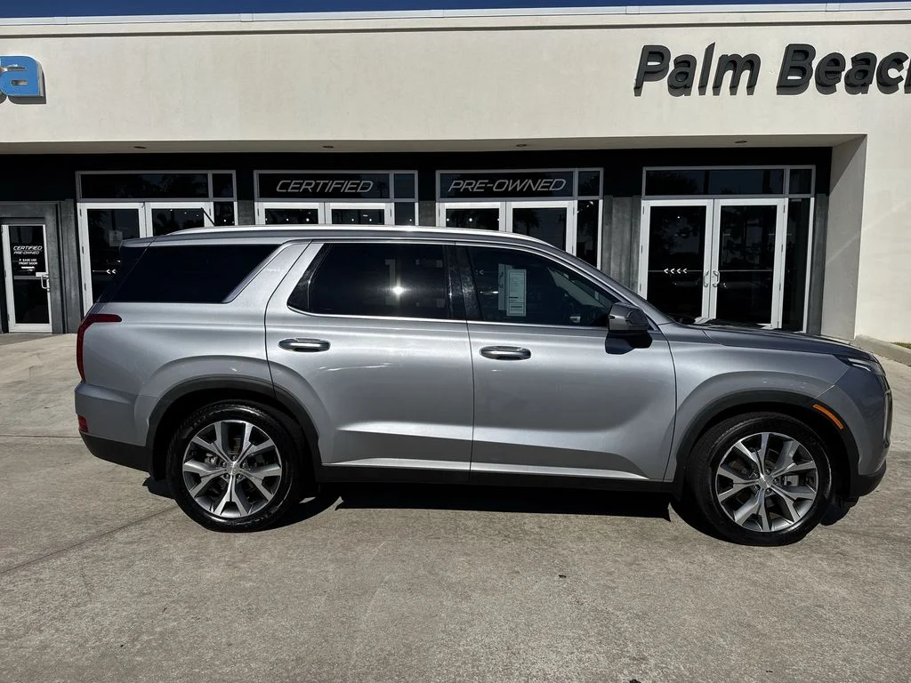 Used 2020 Silver Hyundai SEL image 5