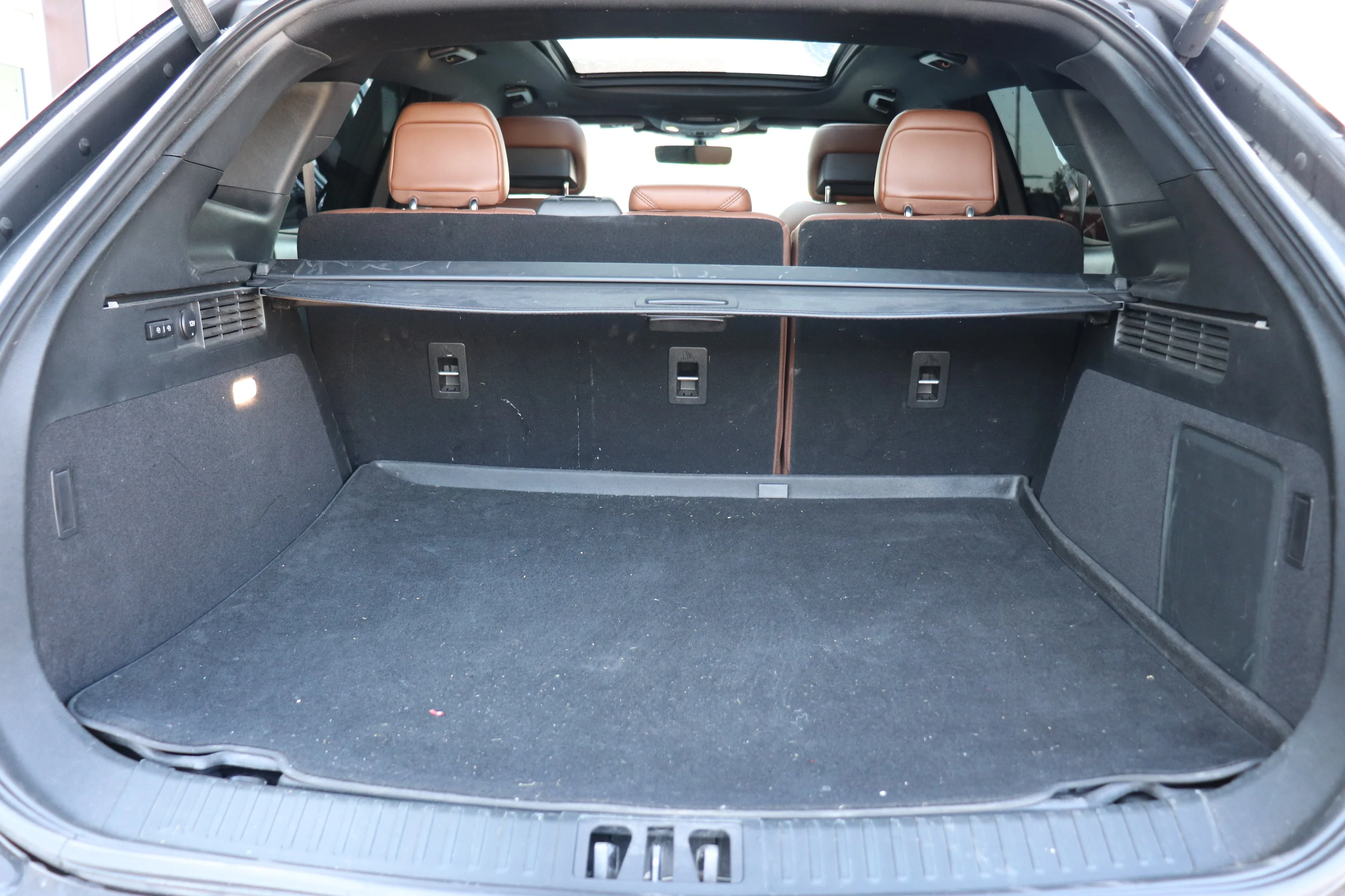 Used 2023 Black Lincoln Reserve image 6