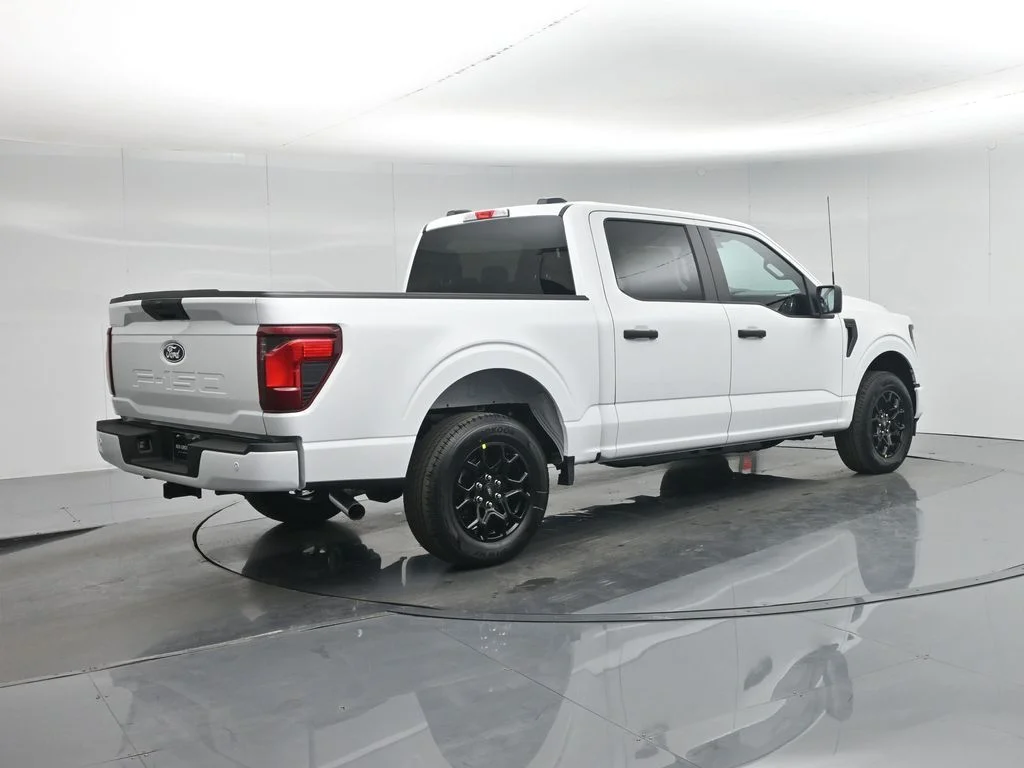 New 2026 Oxford White Ford STX image 27