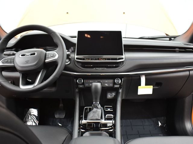 New 2026 Joose Exterior Paint Jeep Latitude image 9
