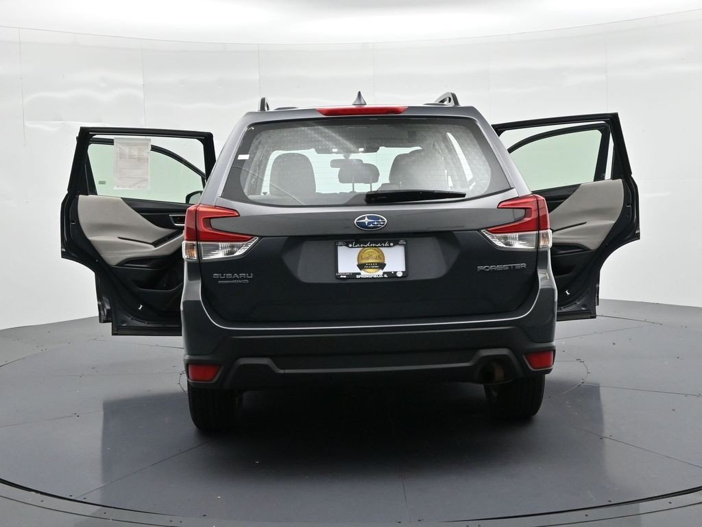 Used 2023 Gray Metallic Subaru Base image 26